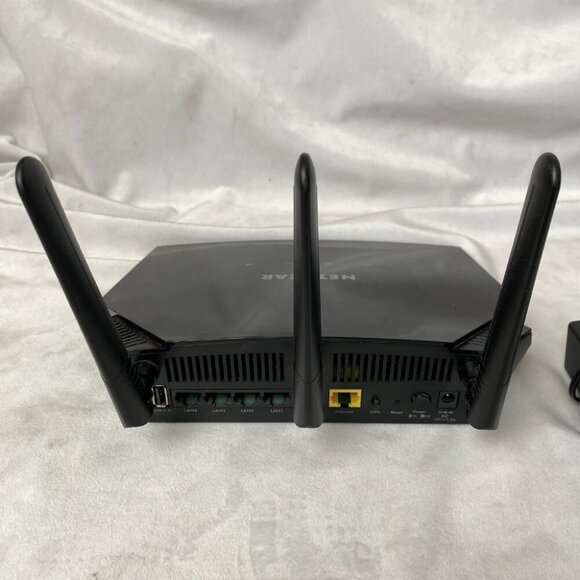 NETGEAR AC1750 Smart WiFi Router WiFi 5 Dual Band Gigabit R6350, Used, - Picture 4 of 9
